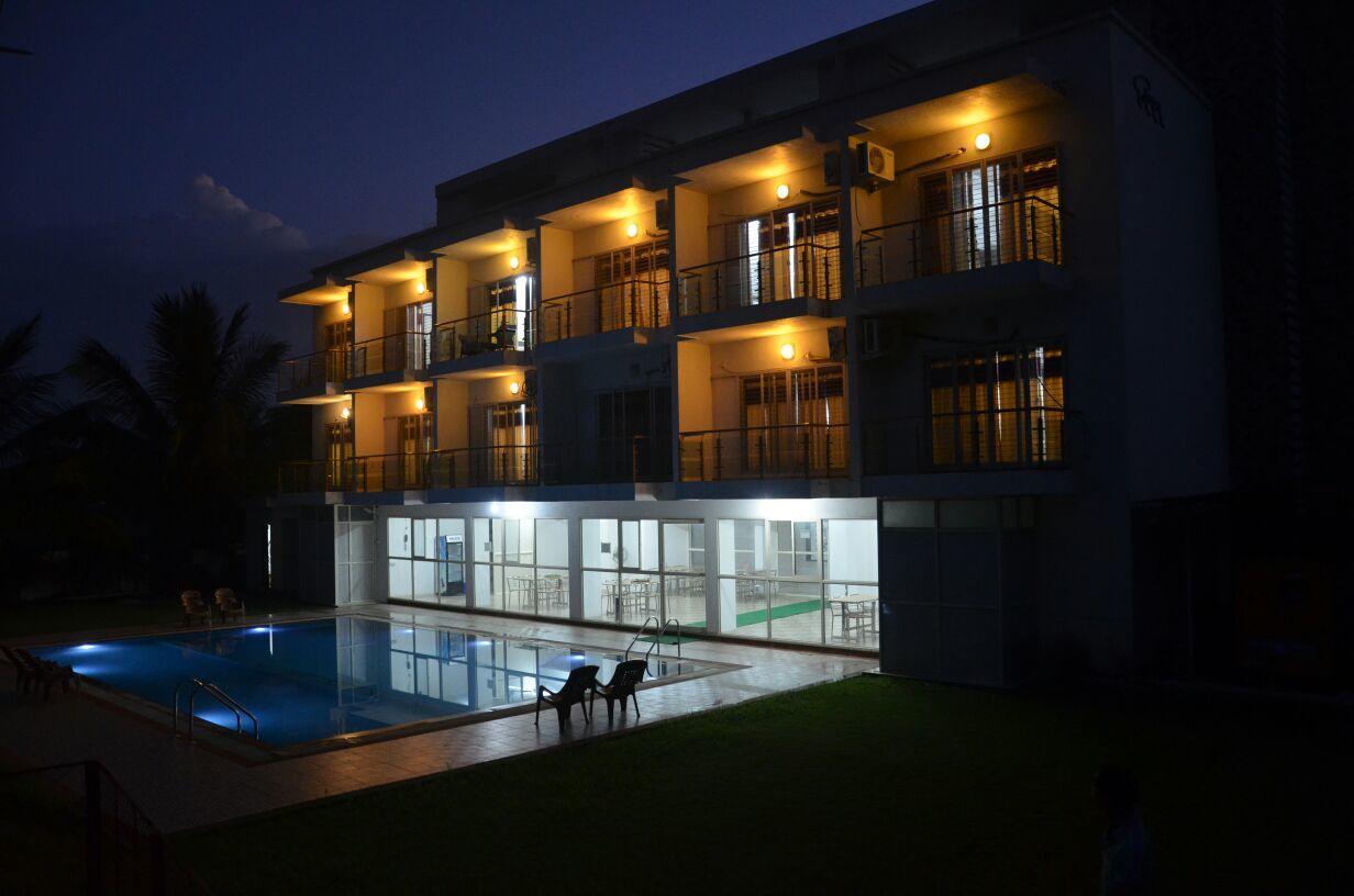 Nilaya Beach Resort アリバグ エクステリア 写真